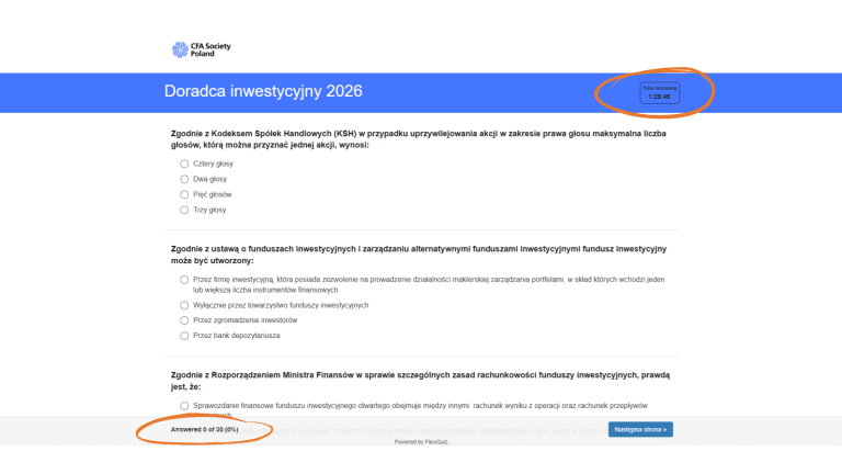 Interfejs symulatora testu na doradcę inwestycyjnego z aktywnym licznikiem czasu i pytaniami z Kodeksu Spółek Handlowych.